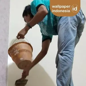 Pasang Wallpaper dinding