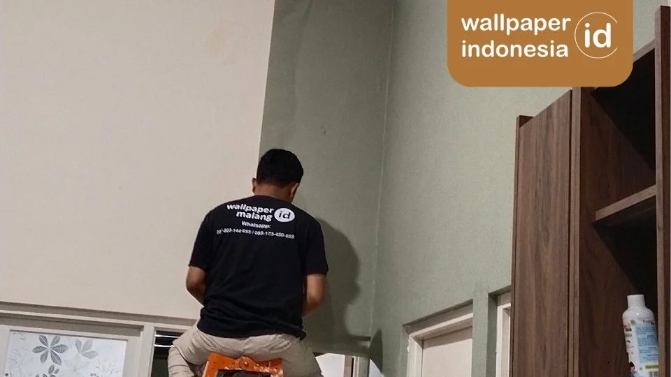Pasang Wallpaper Dinding Malang