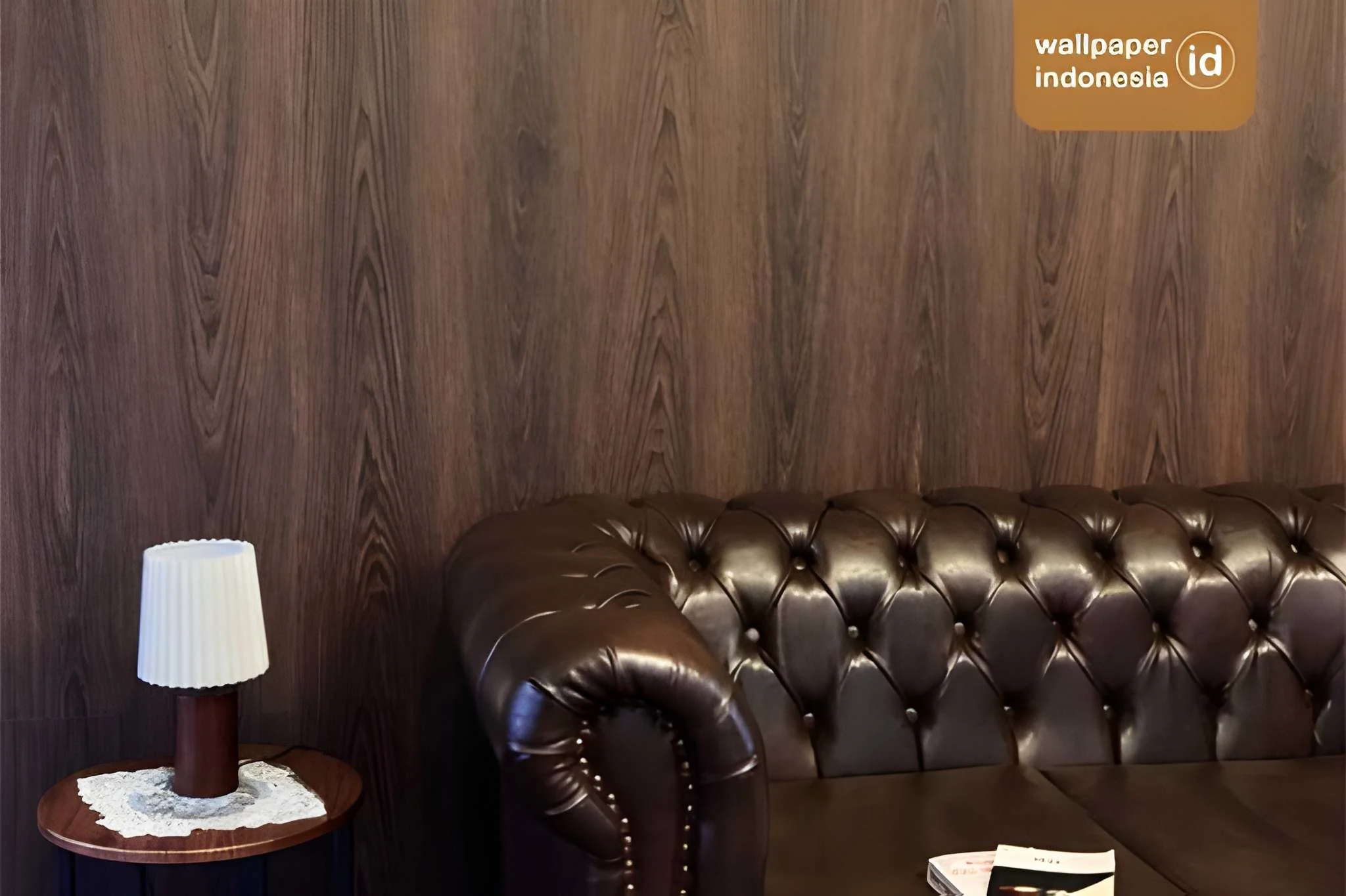 apartemen dengan wallpaper vinyl